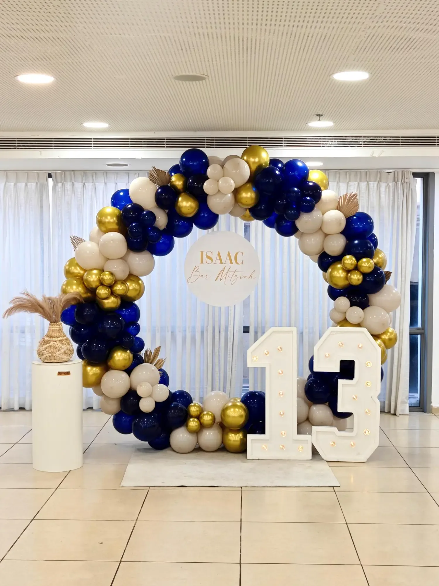 גלריית עיצובי בלונים לבר מצווה - עיצוב בלונים לאירוע (B-14)